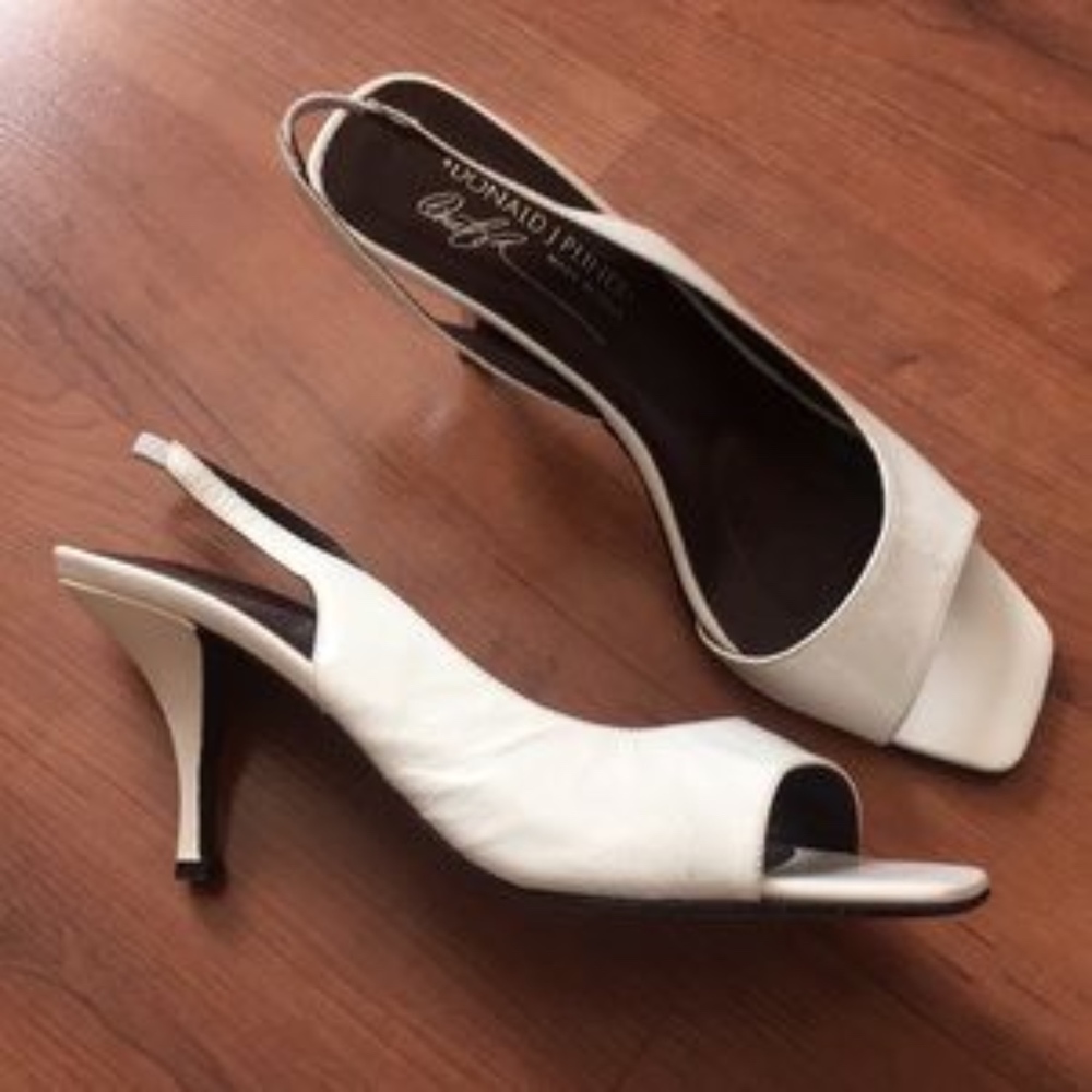 Donald J Pliner white heels